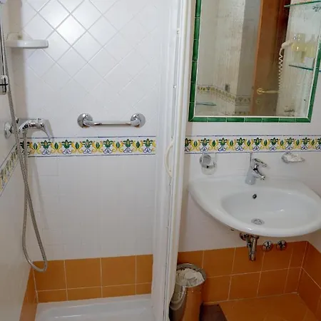 ホテル Principe Di Rinella