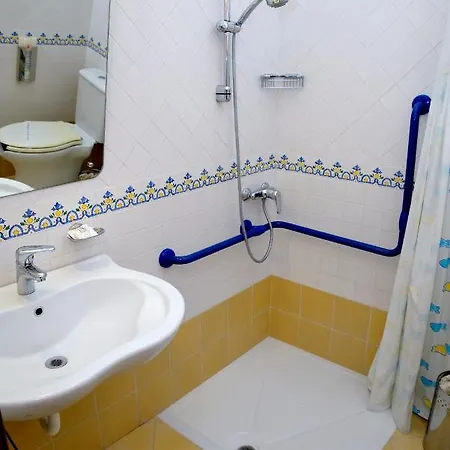 Principe Di Rinella Leni