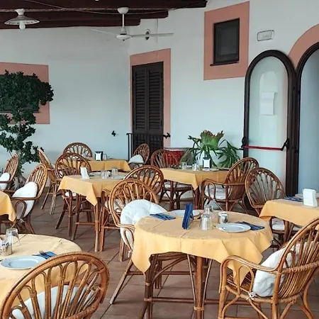 ホテル Principe Di Rinella 3*