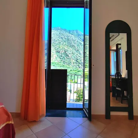 ホテル Principe Di Rinella 3*